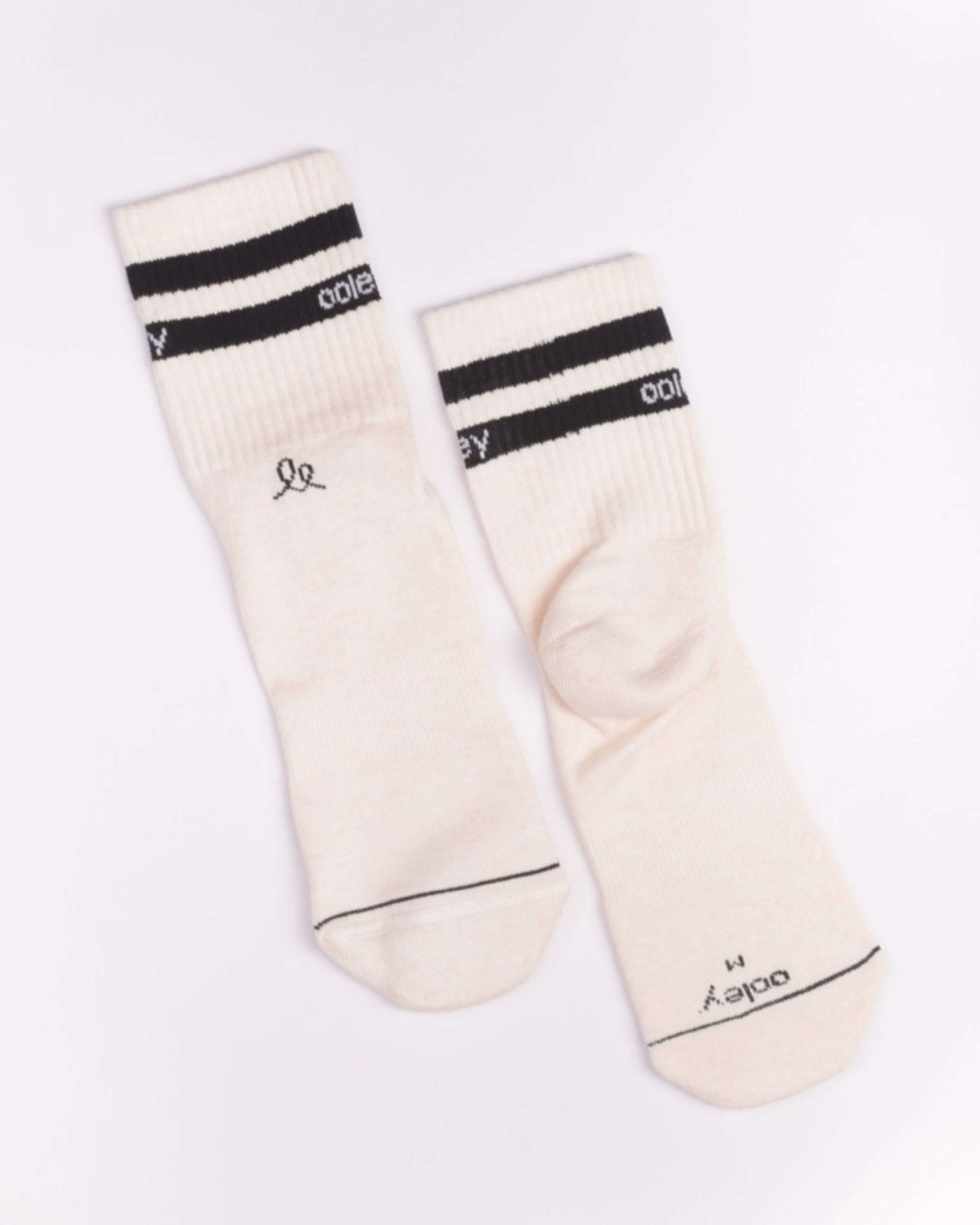 Streetmood - Ivory Black