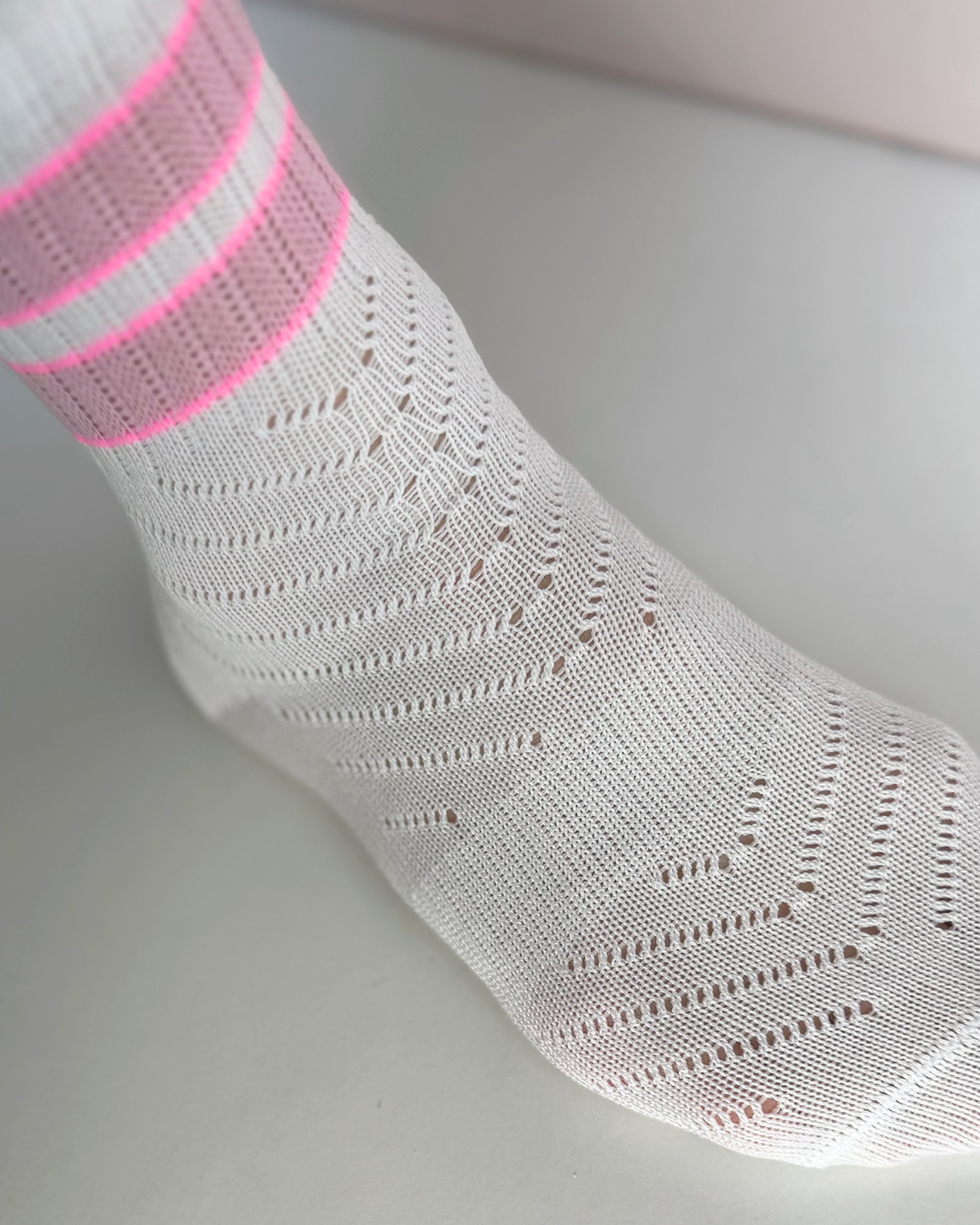 Sporty Mesh - NEON Offwhite