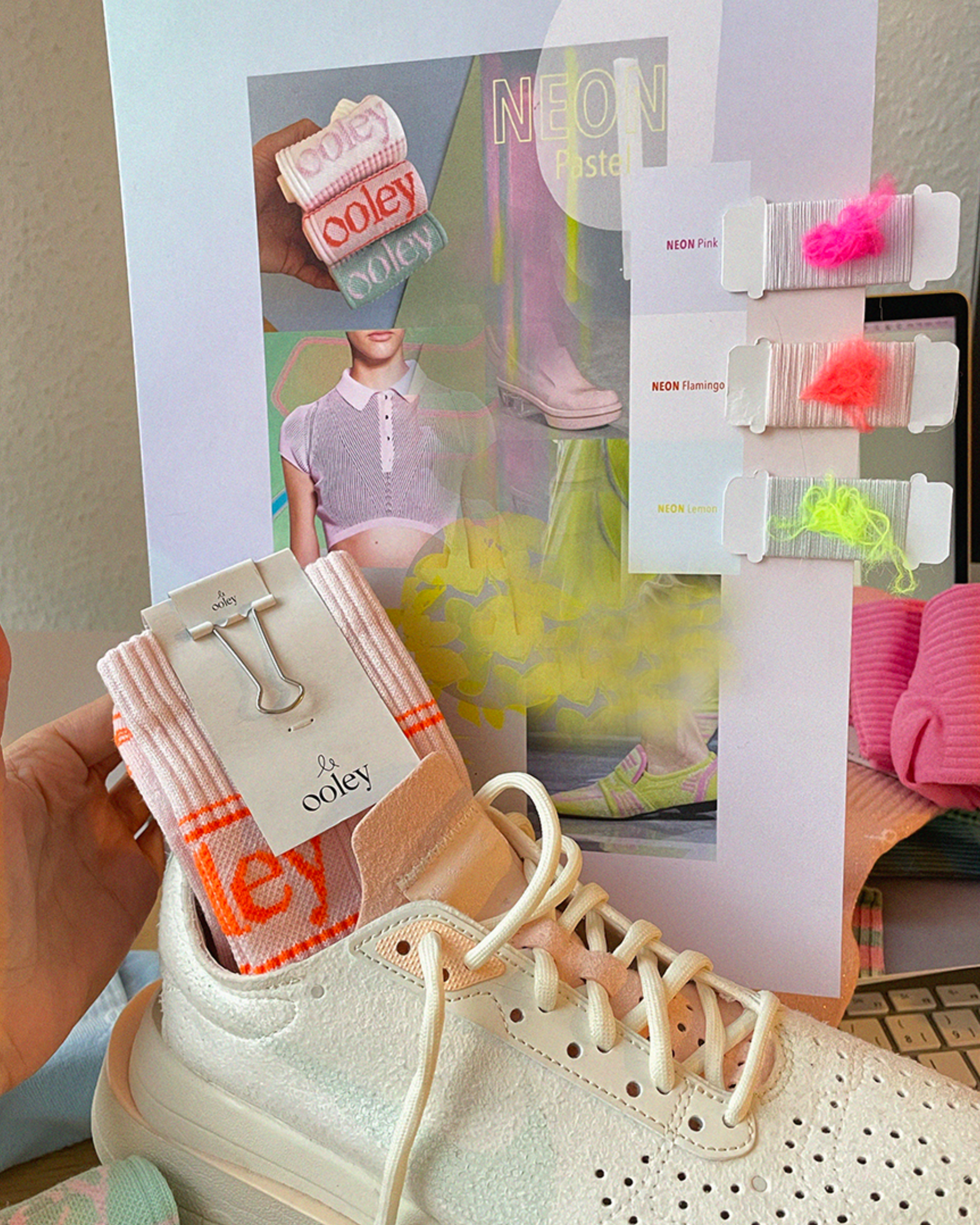 Pastel - NEON Flamingo