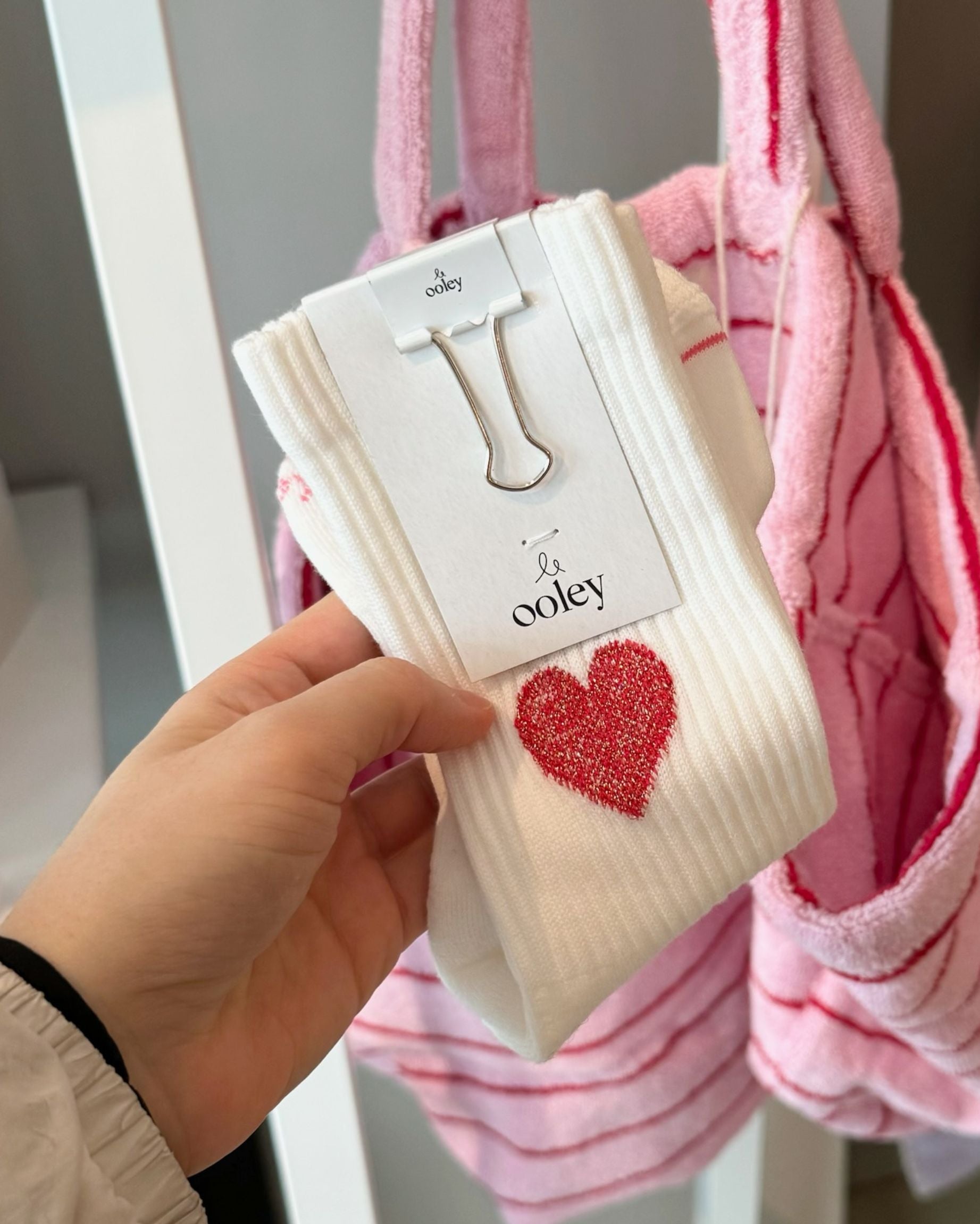 Icon - Glitter Love Red