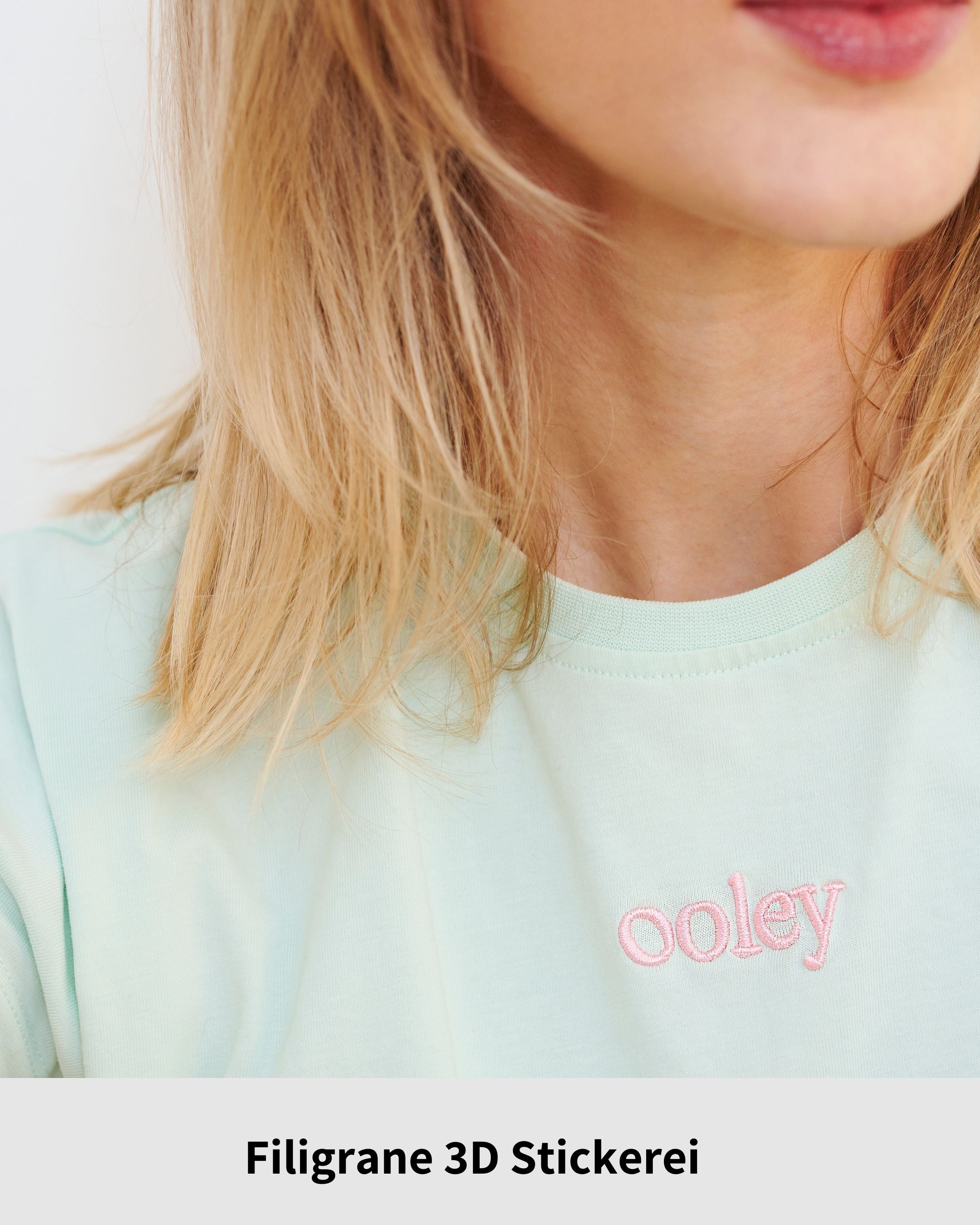 Logo Shirt by ooley (women) - Soft Mint