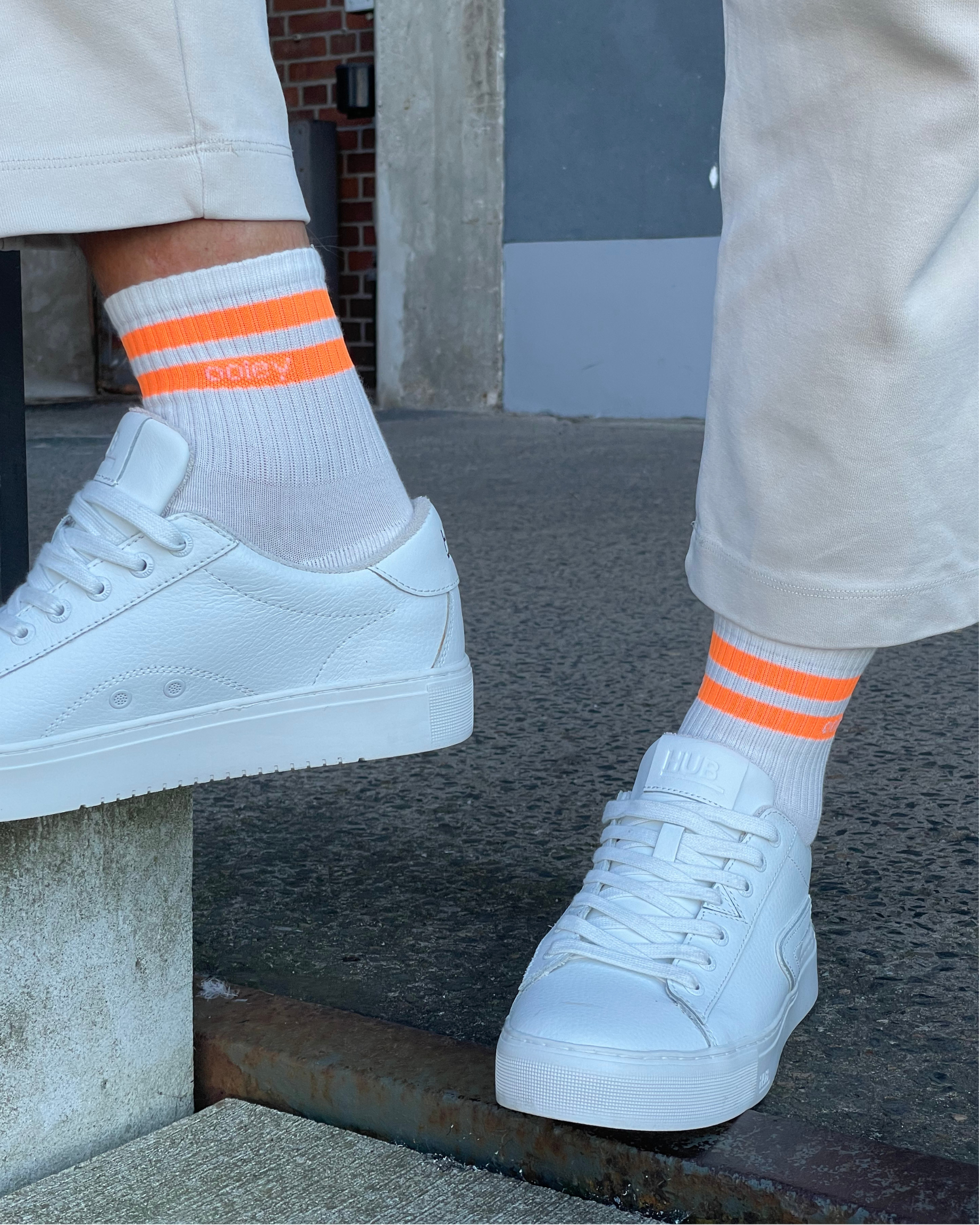 Streetmood - NEON Coral
